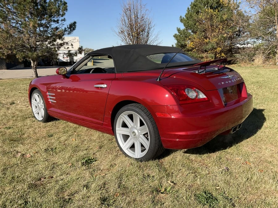 2005 Chrysler Crossfire - Image 6 of 10