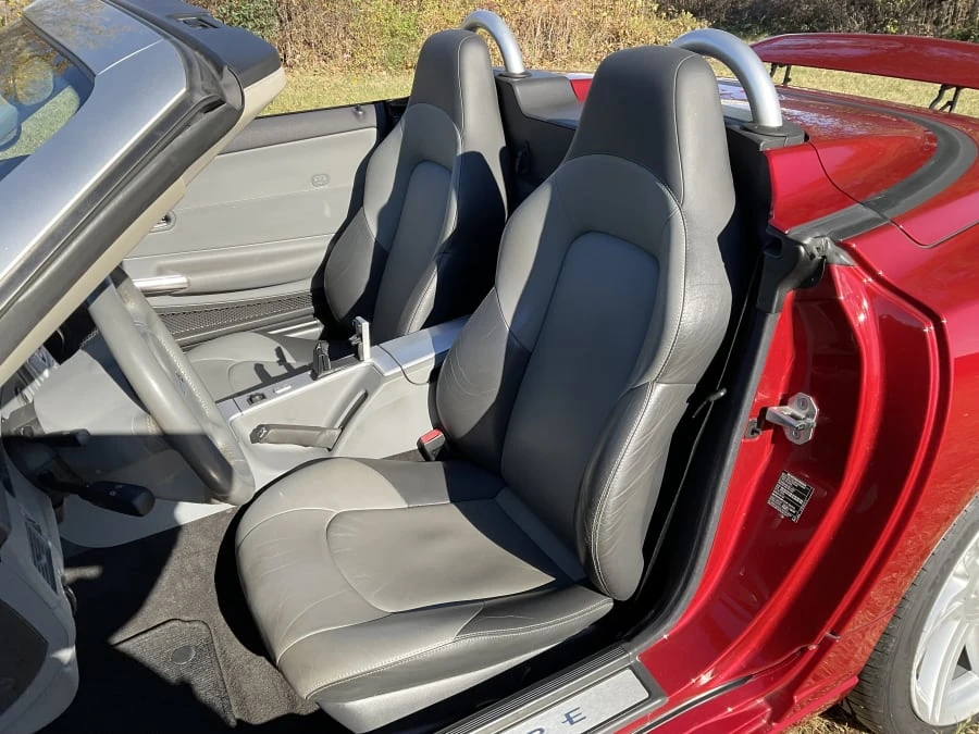 2005 Chrysler Crossfire - Image 8 of 10