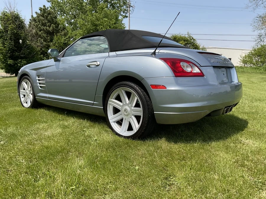 2005 Chrysler Crossfire - Image 6 of 13