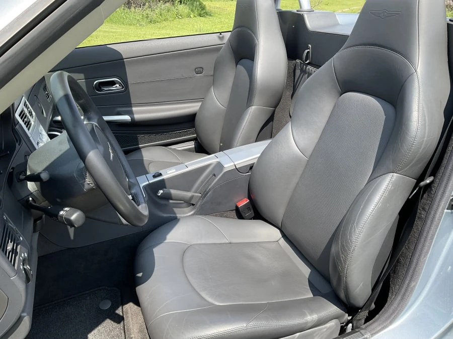 2005 Chrysler Crossfire - Image 9 of 13