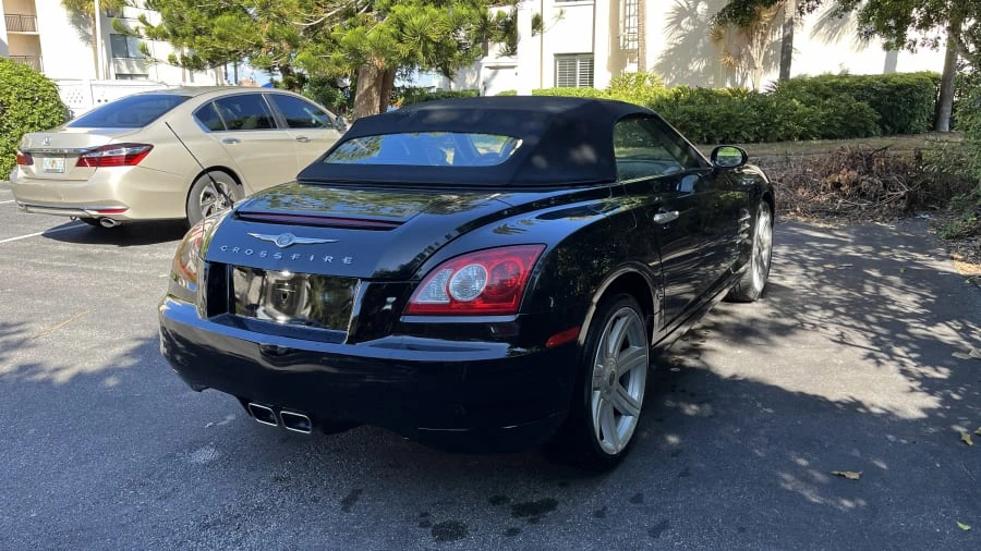 2005 Chrysler Crossfire - Image 4 of 12