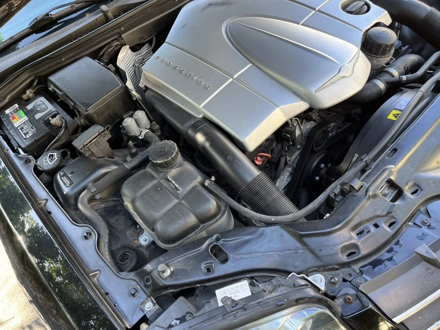 2005 Chrysler Crossfire - Image 11 of 12