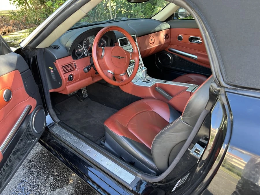 2005 Chrysler Crossfire - Image 9 of 12