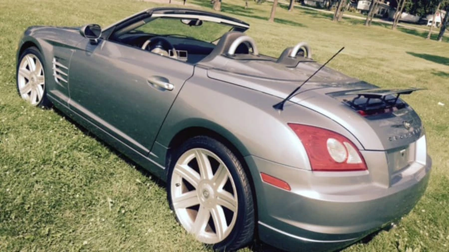 2005 Chrysler Crossfire - Image 3 of 4