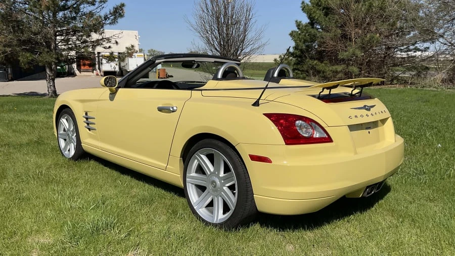 2005 Chrysler Crossfire - Image 3 of 12
