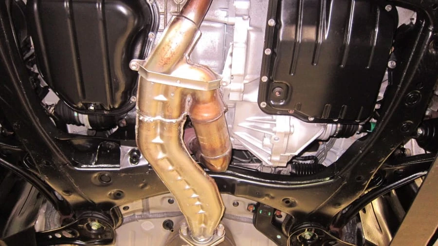 2005 Chrysler Crossfire - Image 6 of 12