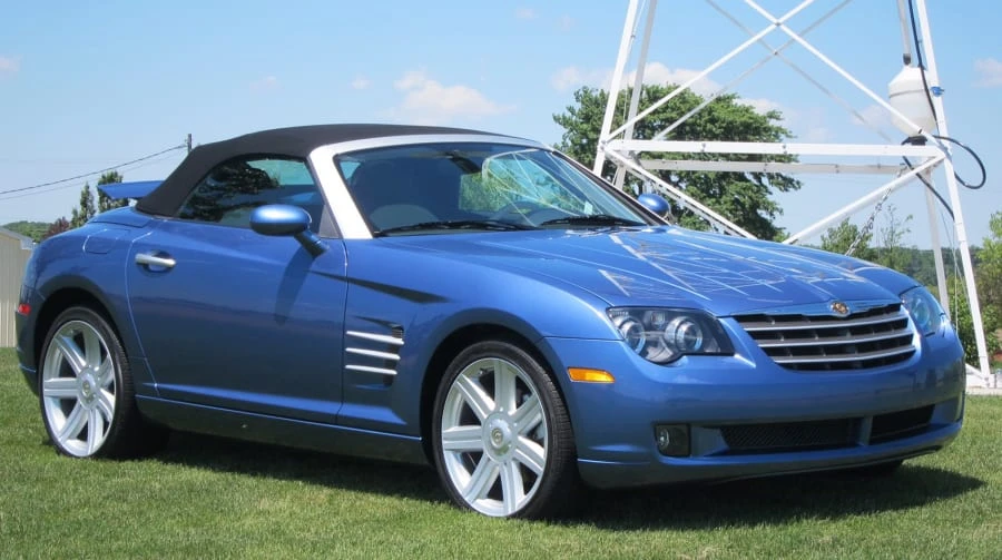 2005 Chrysler Crossfire - Image 11 of 12