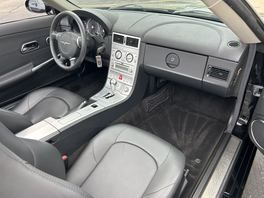 2005 Chrysler Crossfire - Image 7 of 11