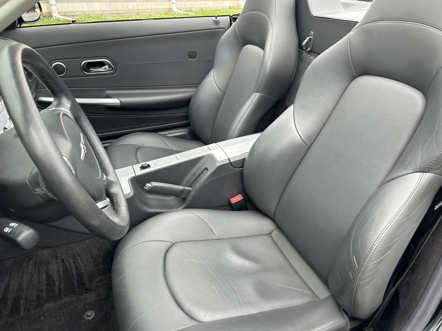 2005 Chrysler Crossfire - Image 8 of 11