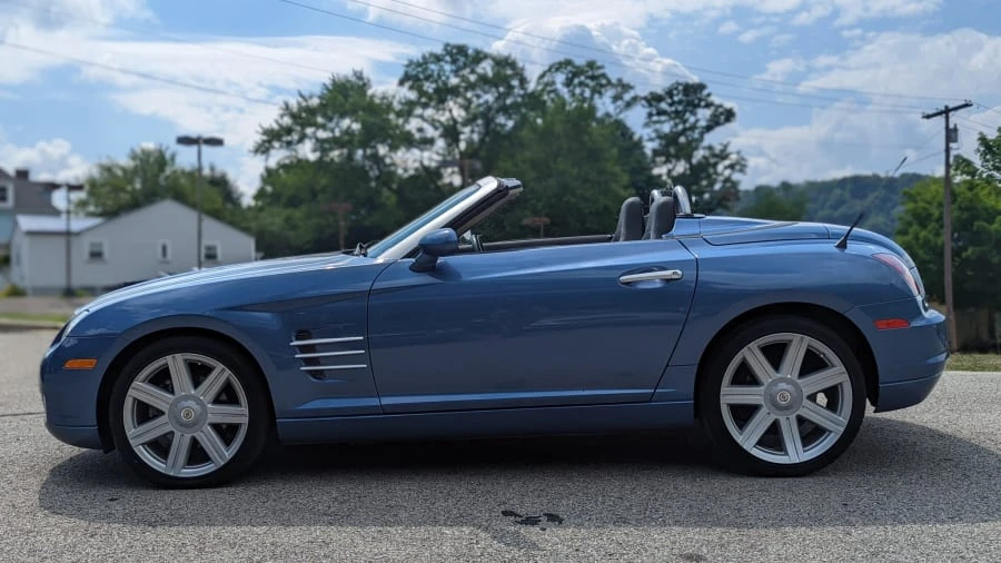 2005 Chrysler Crossfire - Image 2 of 14
