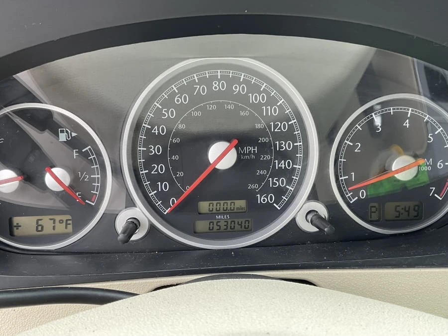2005 Chrysler Crossfire - Image 8 of 13