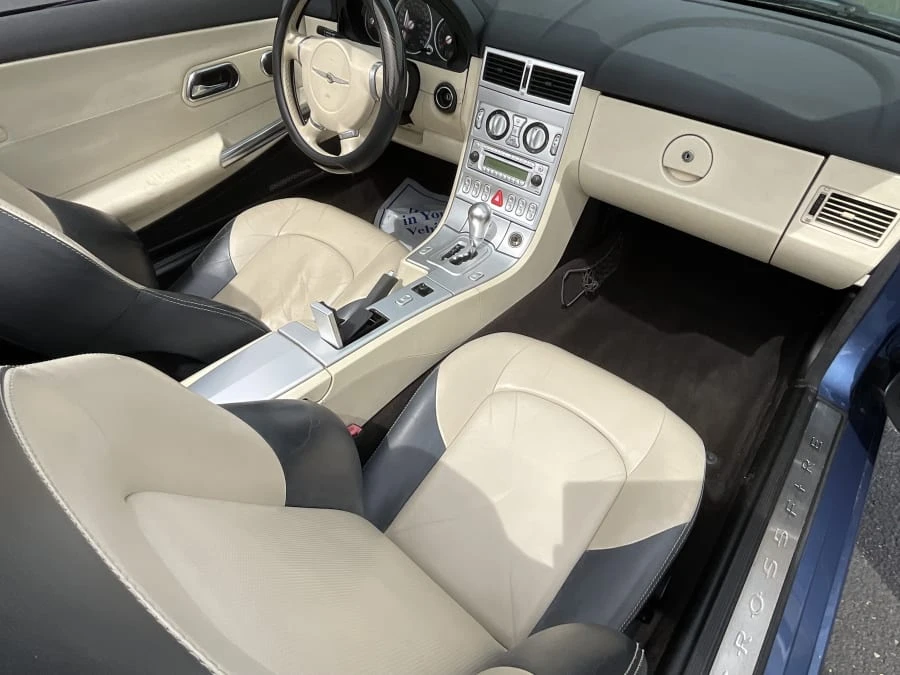 2005 Chrysler Crossfire - Image 10 of 13