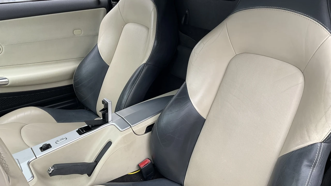 2005 Chrysler Crossfire - Image 4 of 12