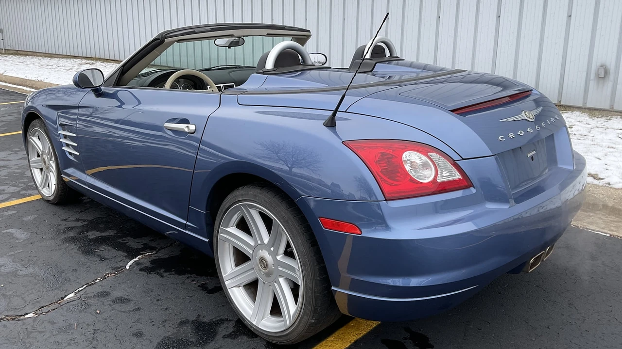 2005 Chrysler Crossfire - Image 12 of 12