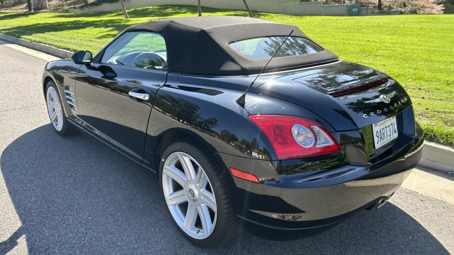 2005 Chrysler Crossfire - Image 5 of 11