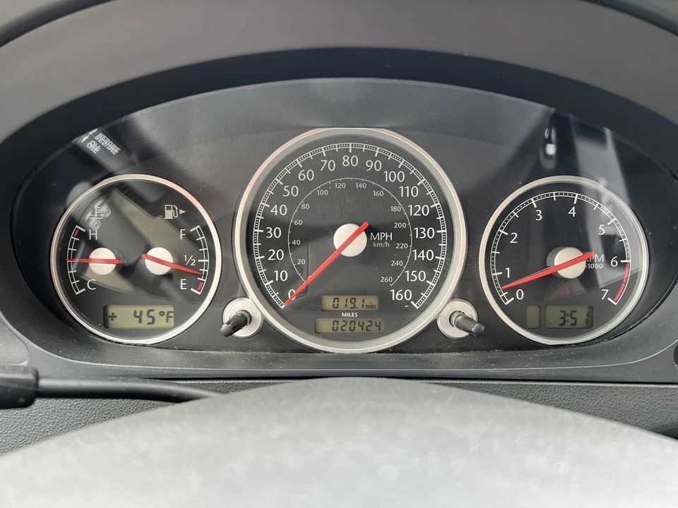 2005 Chrysler Crossfire - Image 25 of 31