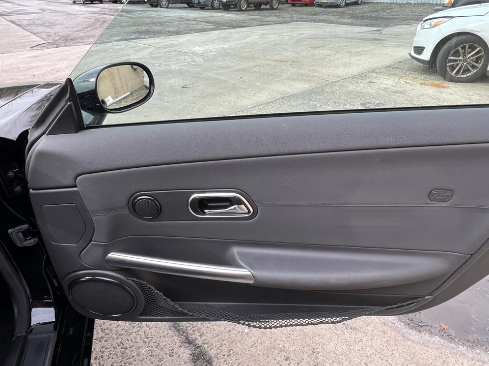 2005 Chrysler Crossfire - Image 31 of 31