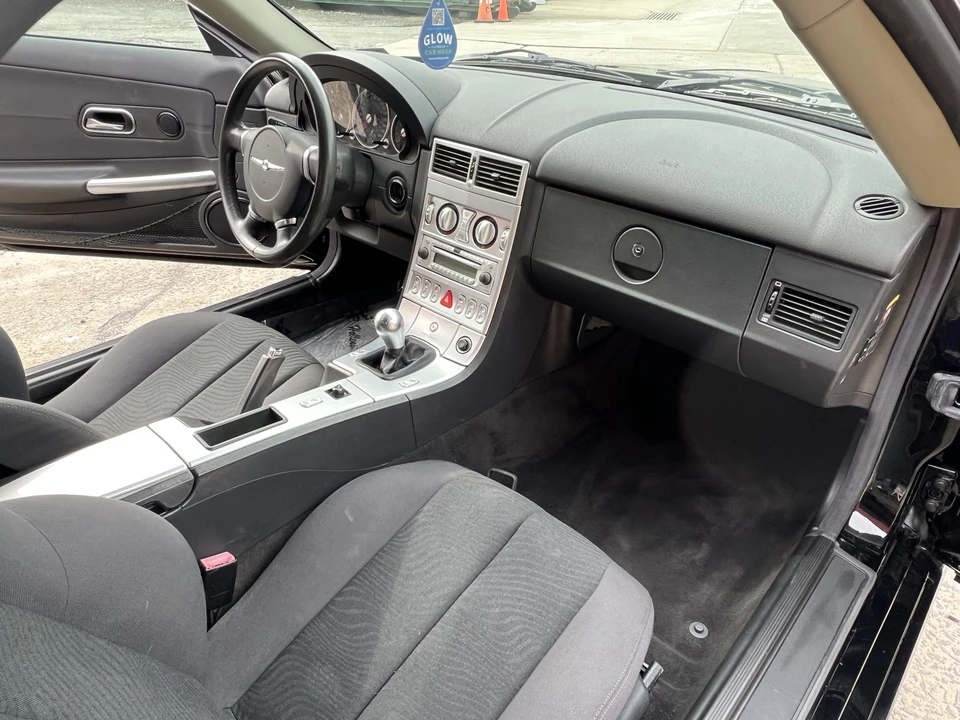 2005 Chrysler Crossfire - Image 28 of 31