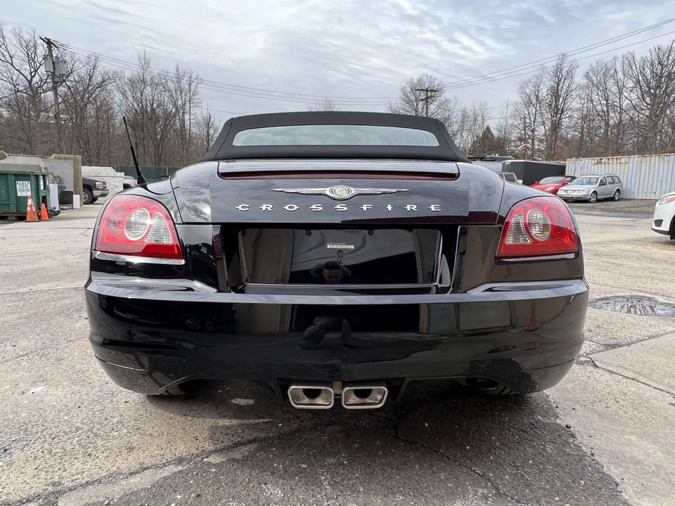 2005 Chrysler Crossfire - Image 6 of 31