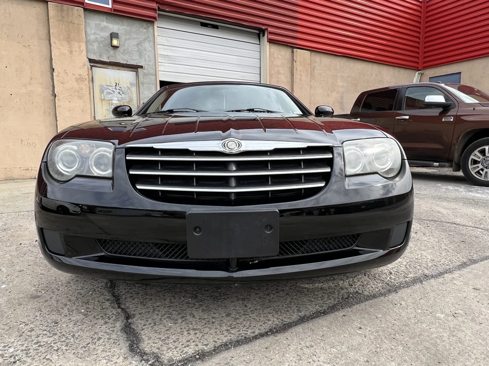 2005 Chrysler Crossfire - Image 10 of 31