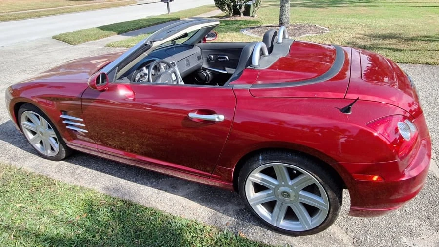 2005 Chrysler Crossfire - Image 10 of 15