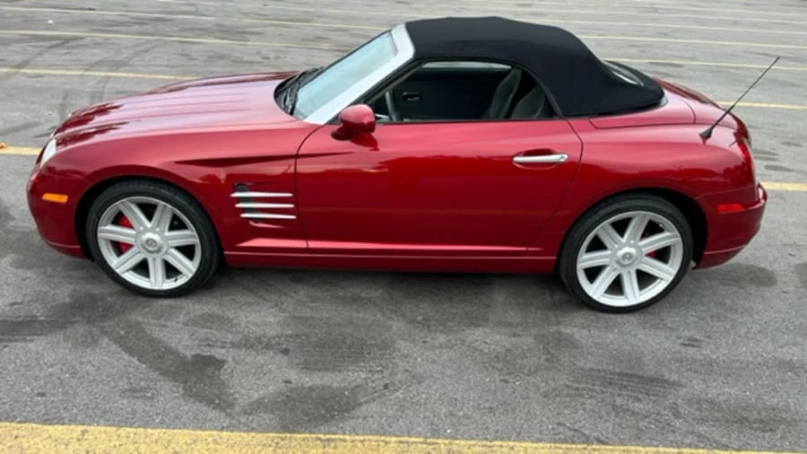 2005 Chrysler Crossfire - Image 11 of 16