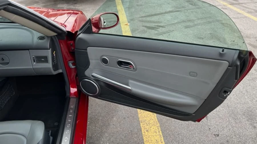 2005 Chrysler Crossfire - Image 16 of 16