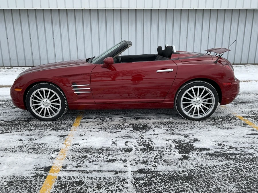 2005 Chrysler Crossfire - Image 2 of 8