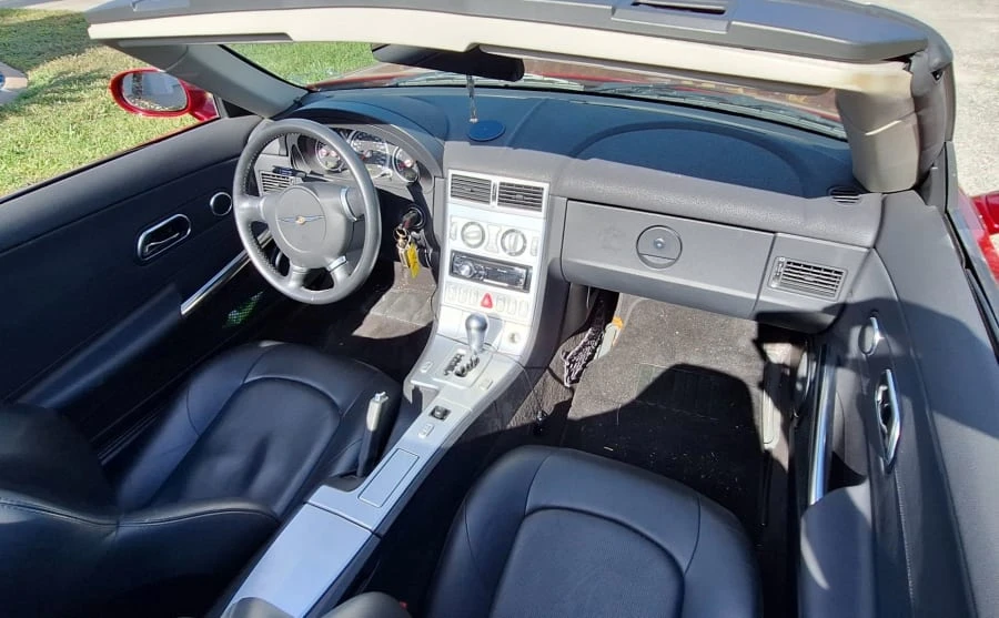 2005 Chrysler Crossfire - Image 13 of 15