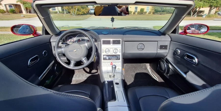 2005 Chrysler Crossfire - Image 14 of 15