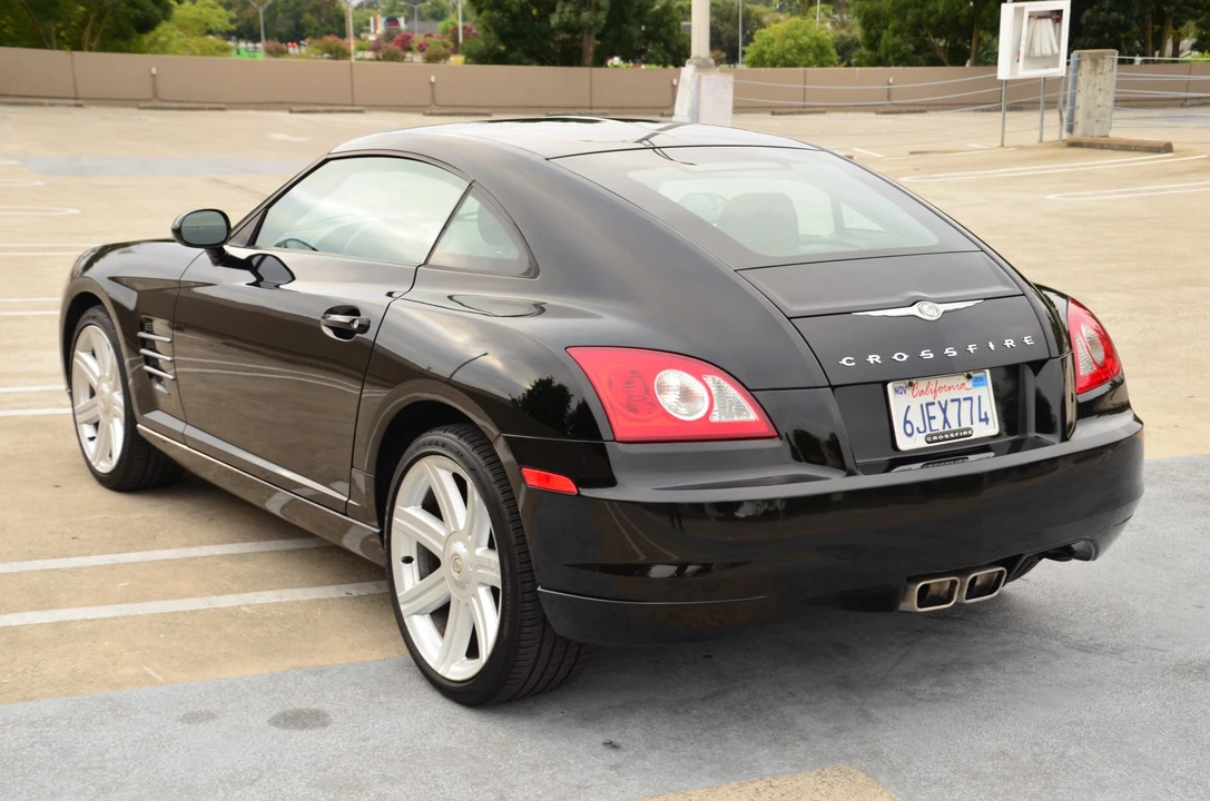 2005 Chrysler Crossfire - Image 12 of 31
