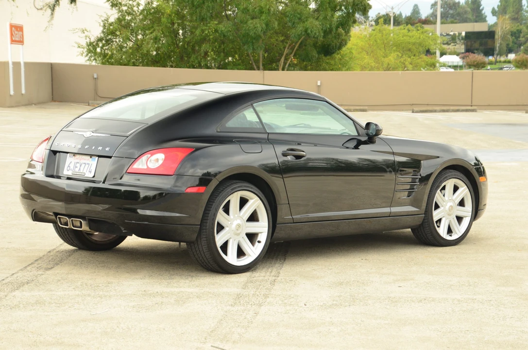 2005 Chrysler Crossfire - Image 16 of 31