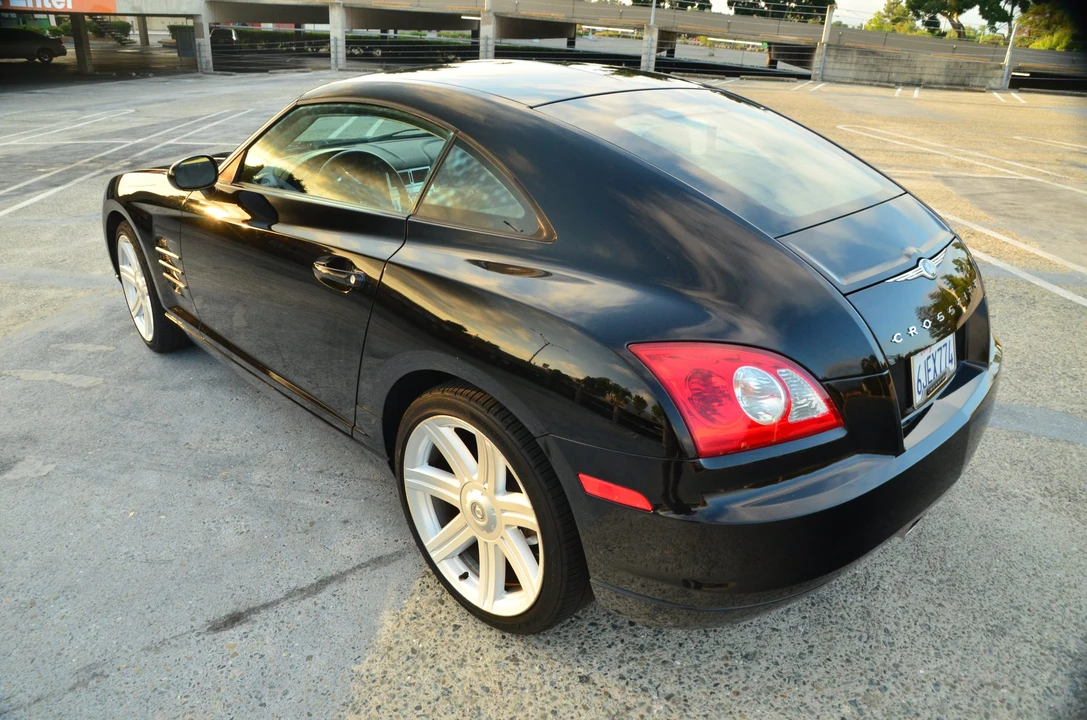 2005 Chrysler Crossfire - Image 28 of 31