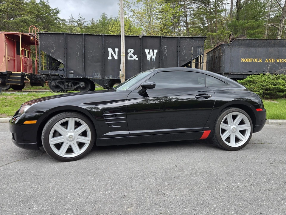 2005 Chrysler Crossfire - Image 7 of 31