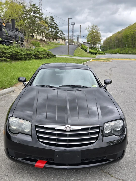 2005 Chrysler Crossfire - Image 2 of 31