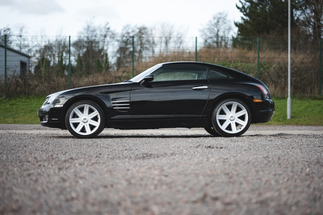 2005 Chrysler Crossfire - Image 18 of 30