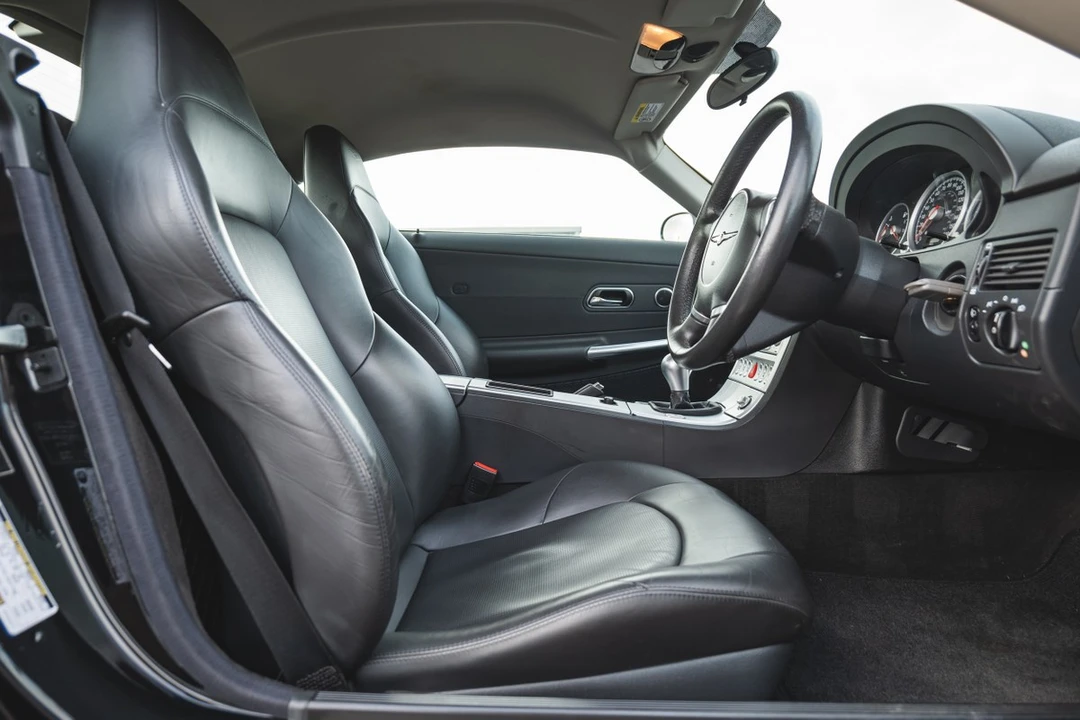 2005 Chrysler Crossfire - Image 26 of 30