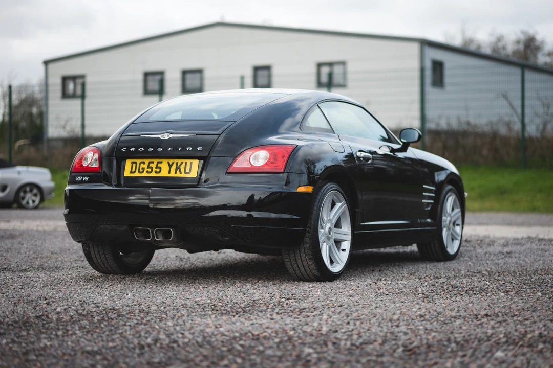 2005 Chrysler Crossfire - Image 14 of 30