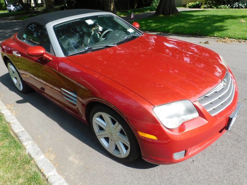 2005 Chrysler Crossfire - Image 3 of 10