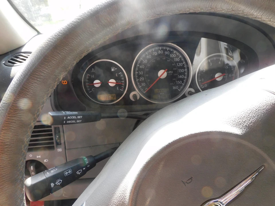 2005 Chrysler Crossfire - Image 9 of 10