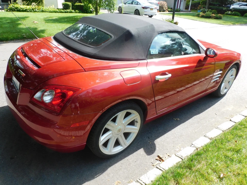 2005 Chrysler Crossfire - Image 4 of 10