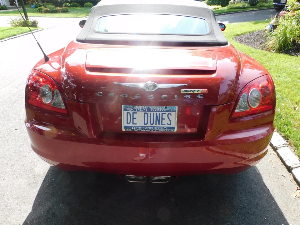 2005 Chrysler Crossfire - Image 6 of 10