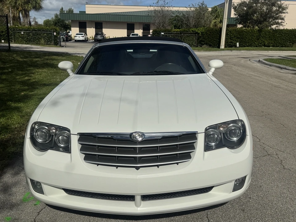 2005 Chrysler Crossfire - Image 4 of 17