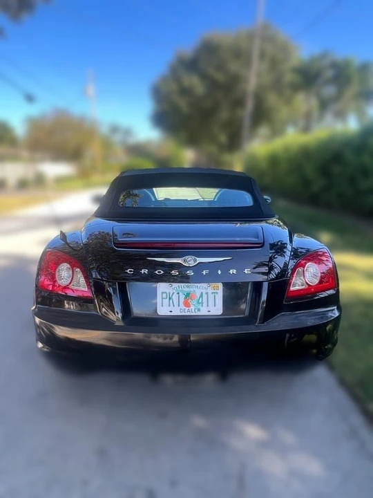 2005 Chrysler Crossfire - Image 4 of 17