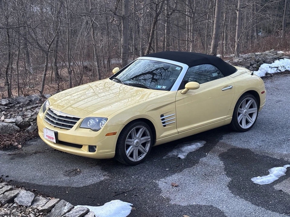 2005 Chrysler Crossfire - Image 5 of 9