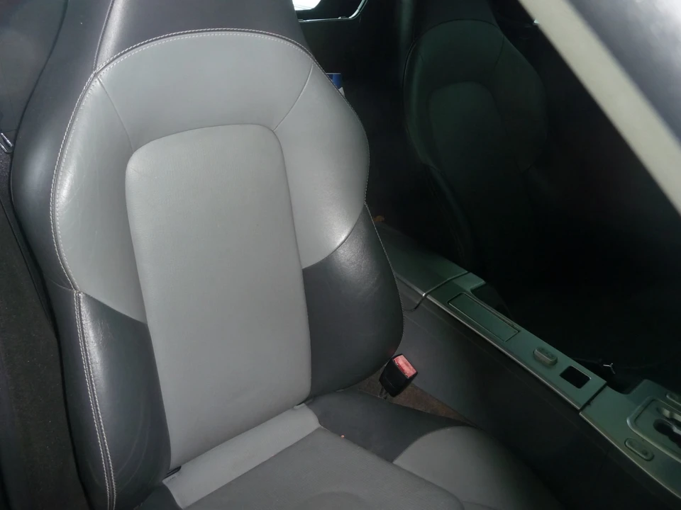 2005 Chrysler Crossfire - Image 22 of 22