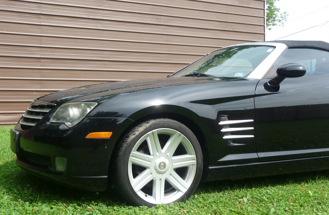 2005 Chrysler Crossfire - Image 3 of 22
