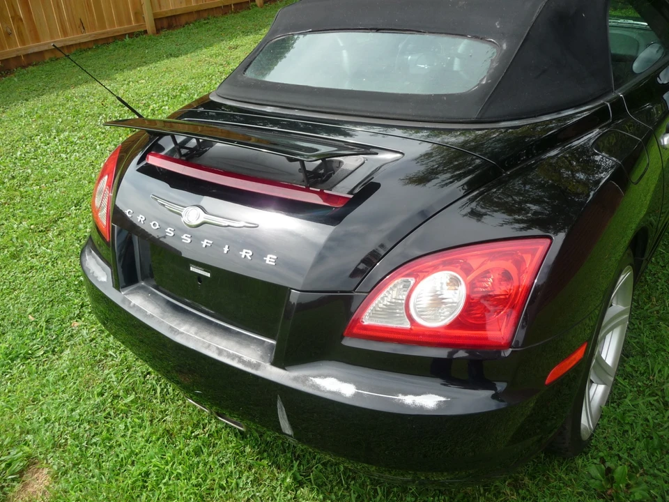 2005 Chrysler Crossfire - Image 6 of 22