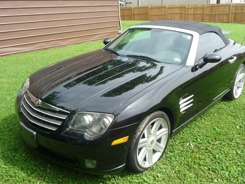 2005 Chrysler Crossfire - Image 4 of 22