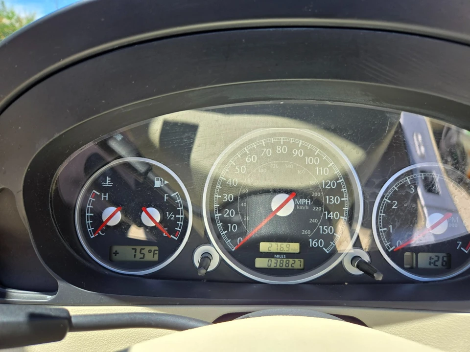 2005 Chrysler Crossfire - Image 12 of 20